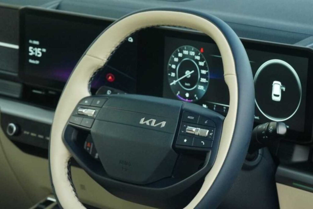 Kia Carens Clavis