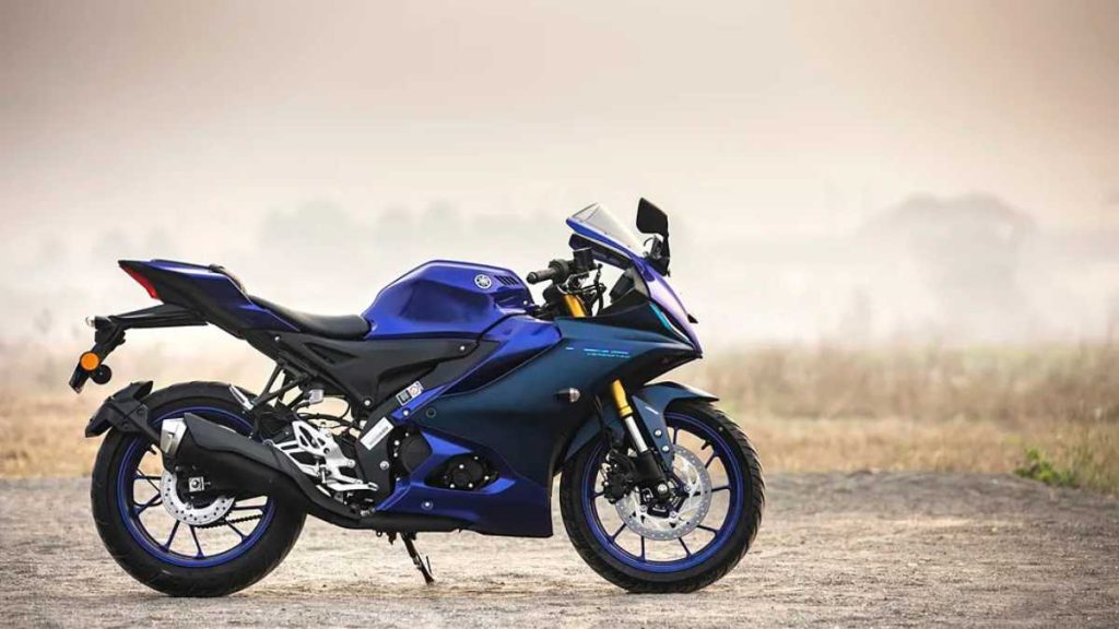 Yamaha R15 V4
