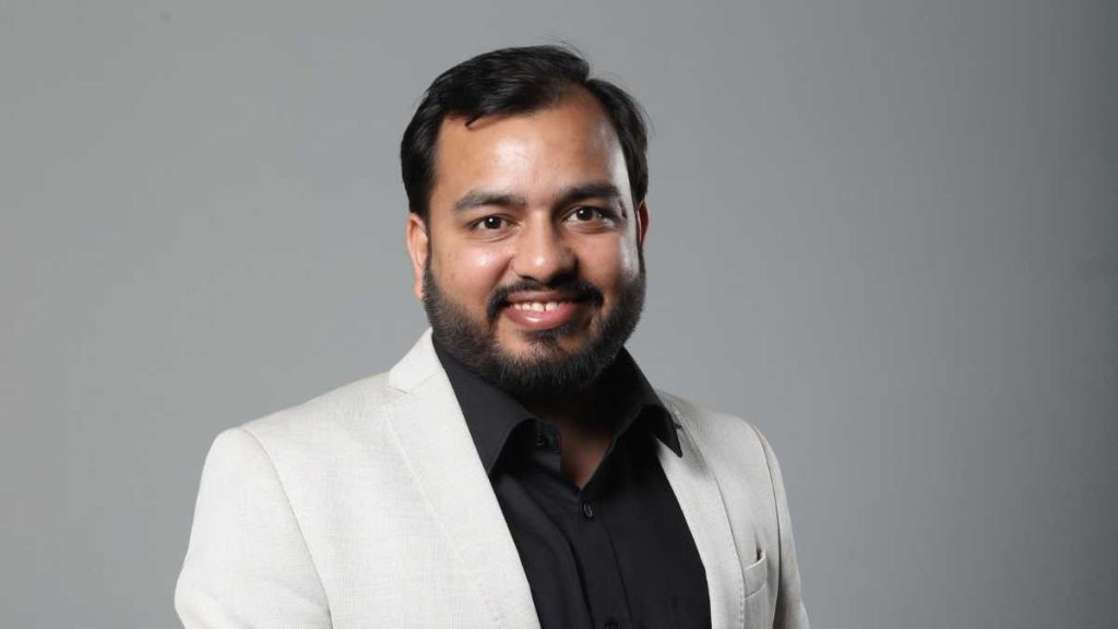 Alakh Pandey Net Worth